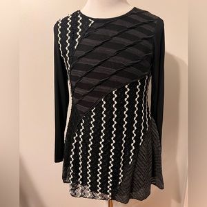 Women's Indigo Soul Black White Patchwork Pullover Top Tunic Size S